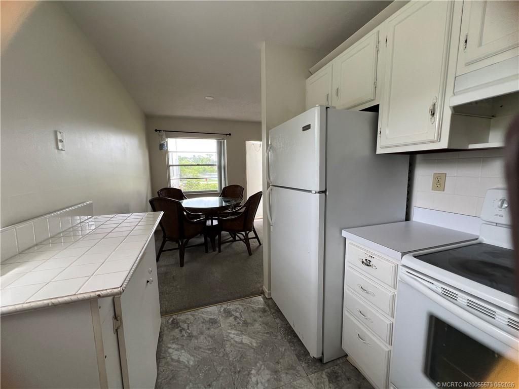1225 NW 21st Street, Unit 8-805, Stuart, FL 34994 Photo