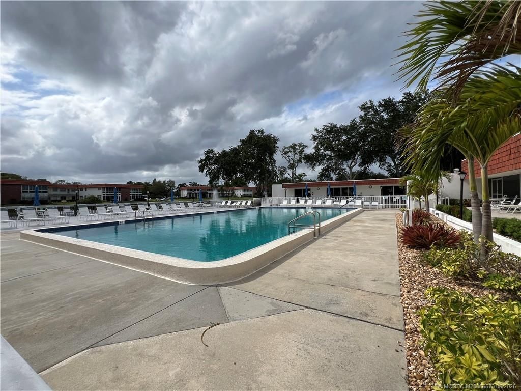 1225 NW 21st Street, Unit 8-805, Stuart, FL 34994 Photo
