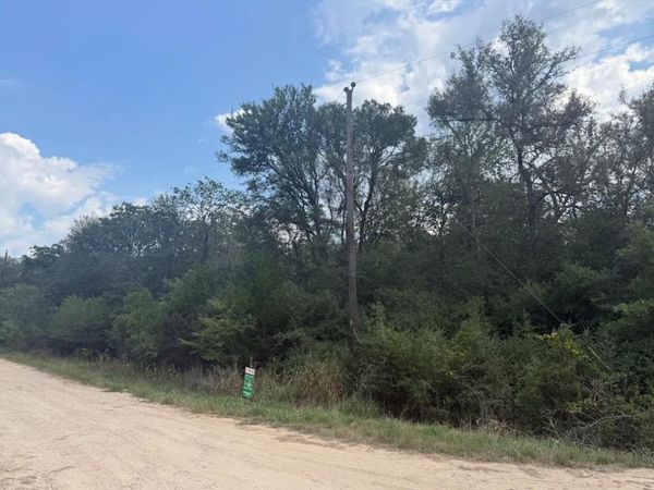 119 Waikiki DR, Bastrop, TX 78602