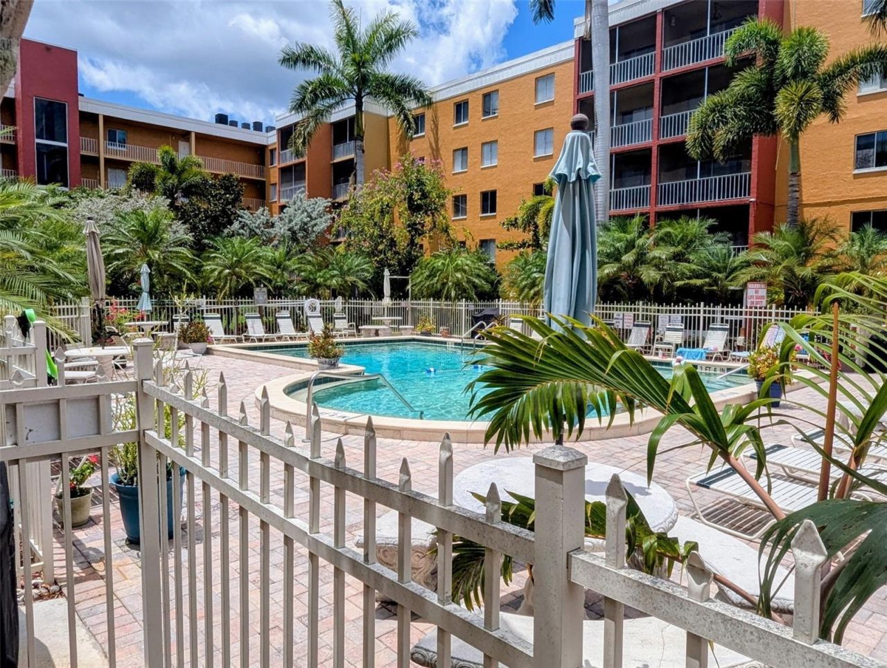 2366 E Mall Drive, Unit 313, Fort Myers, FL 33901 Photo
