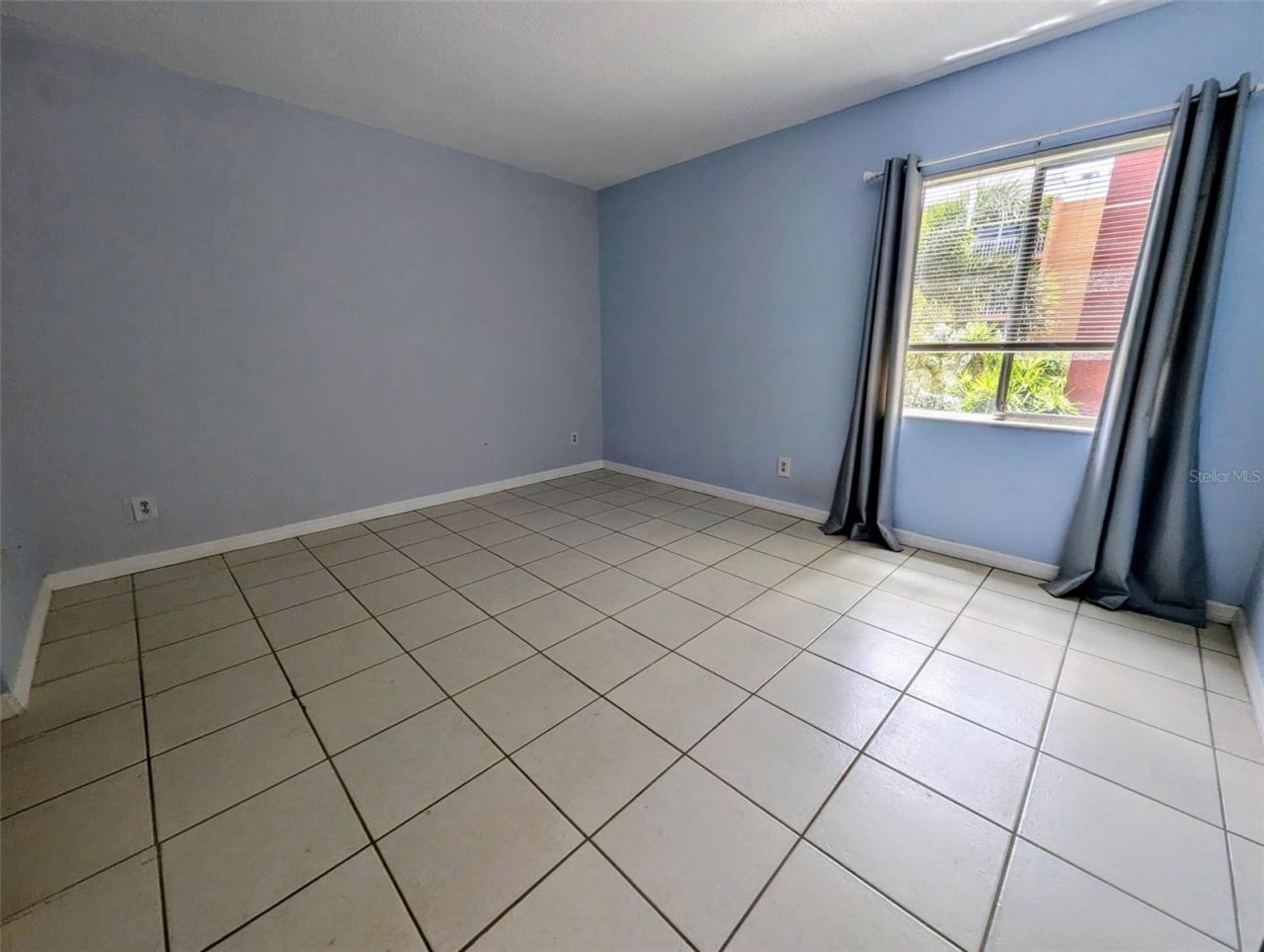 2366 E Mall Drive, Unit 313, Fort Myers, FL 33901 Photo