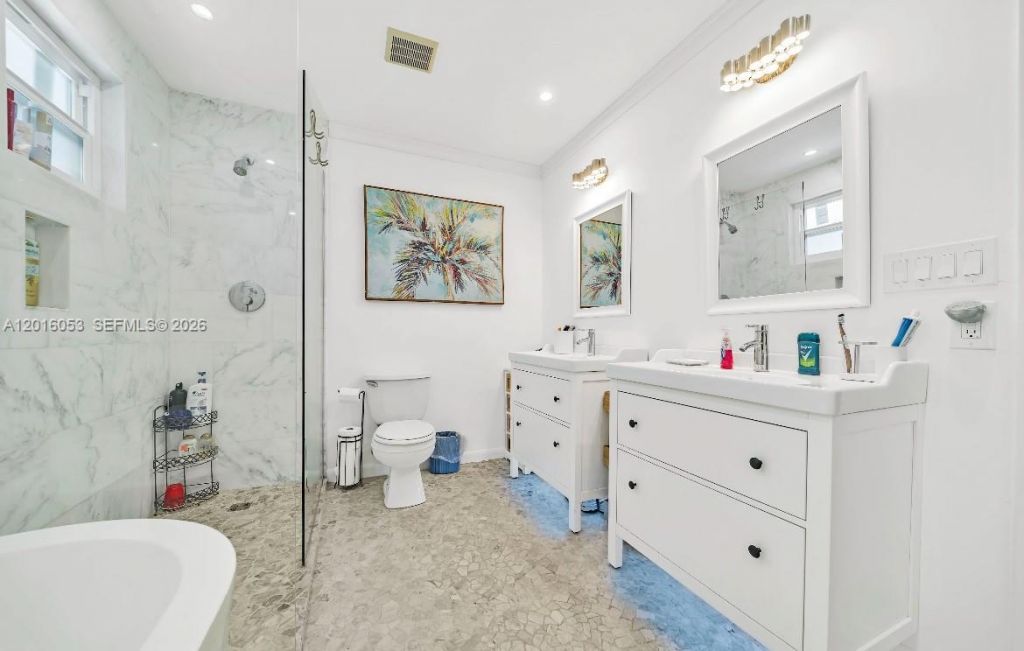 27237 Rio Vista Circle, Bonita Springs, FL 34135 Photo