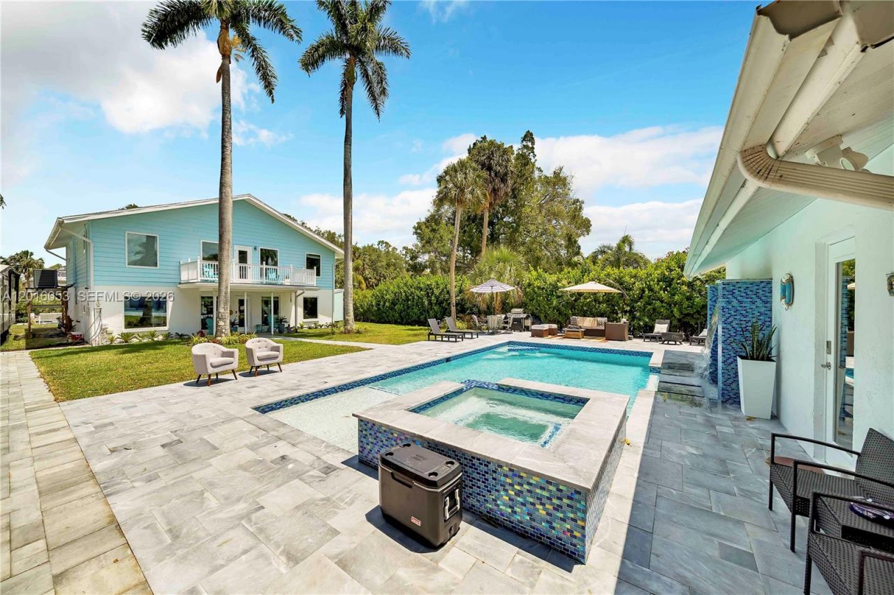 27237 Rio Vista Circle, Bonita Springs, FL 34135 Photo