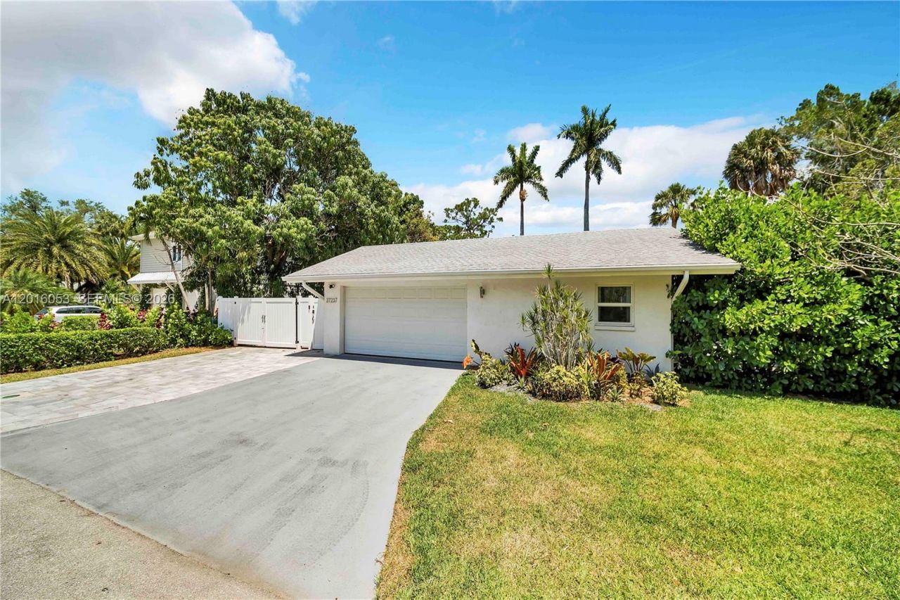 27237 Rio Vista Circle, Bonita Springs, FL 34135 Photo