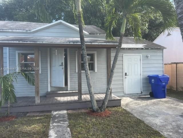 1036 NW 64th St , Miami, FL 33150 Photo