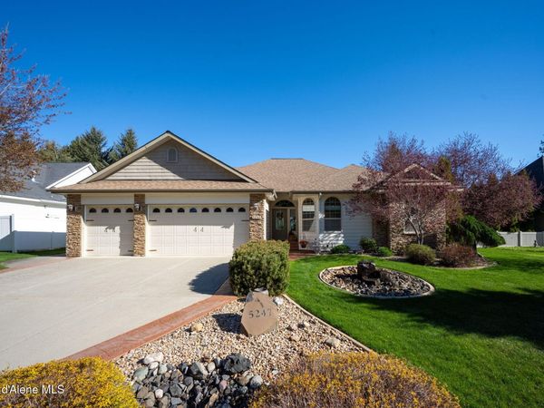 5247 W Broken Tee RD, Rathdrum, ID 83858