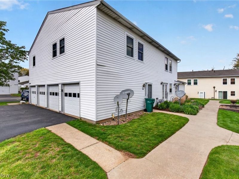 2549 Royal County Down Drive , Unit 15B, Uniontown, OH 44685 Photo 19