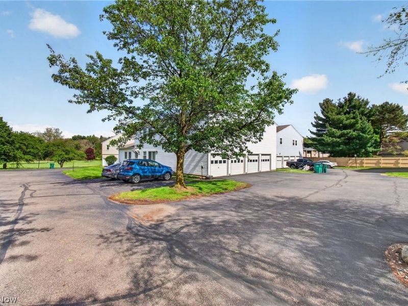2549 Royal County Down Drive , Unit 15B, Uniontown, OH 44685 Photo 21