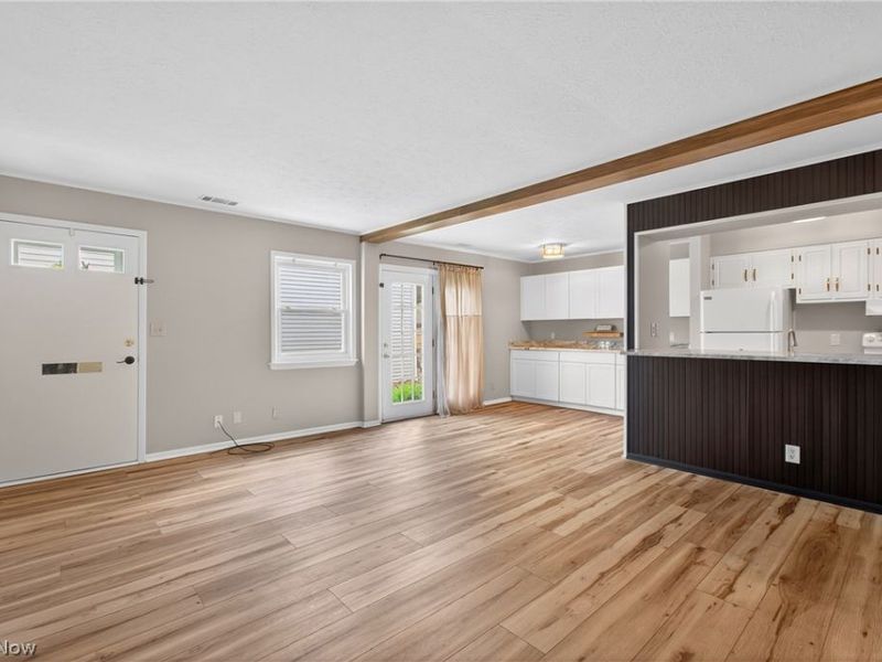 2549 Royal County Down Drive , Unit 15B, Uniontown, OH 44685 Photo 8