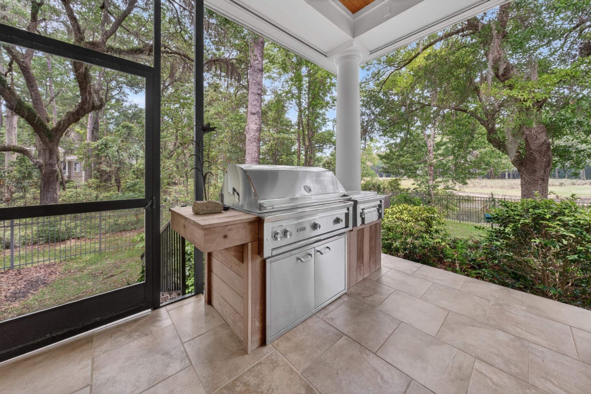 193 Summerwood Ln.  Photo 17