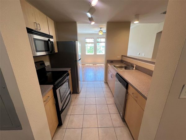 533 NE 3rd Avenue, Unit 508, Fort Lauderdale, FL 33301