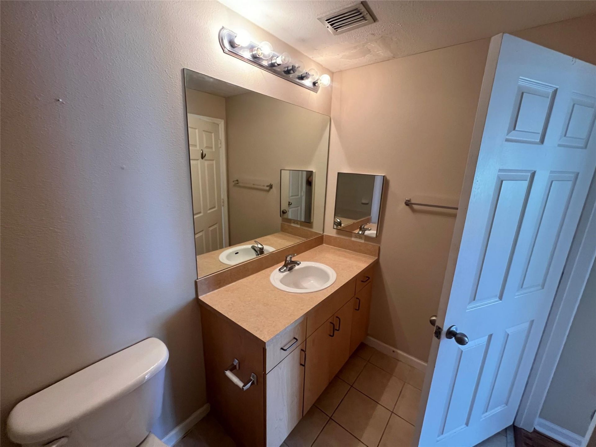 533 NE 3rd Avenue, Unit 508, Fort Lauderdale, FL 33301 Photo