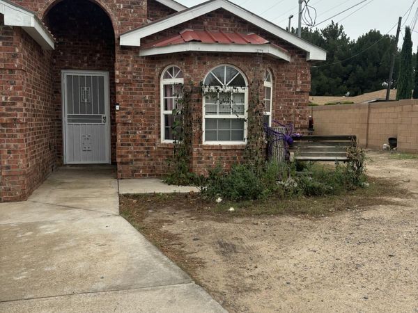 3424 Herrera Road NW, Albuquerque, NM 87105