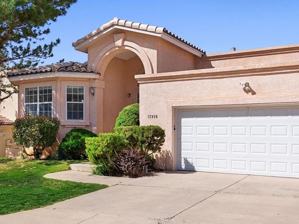 13928 Villa Sandia Place NE, Albuquerque, NM 87112