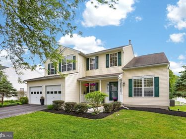 25 N DANBURY CIRCLE, COATESVILLE, PA 19320