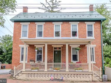 118 E MAIN STREET , FAIRFIELD, PA 17320