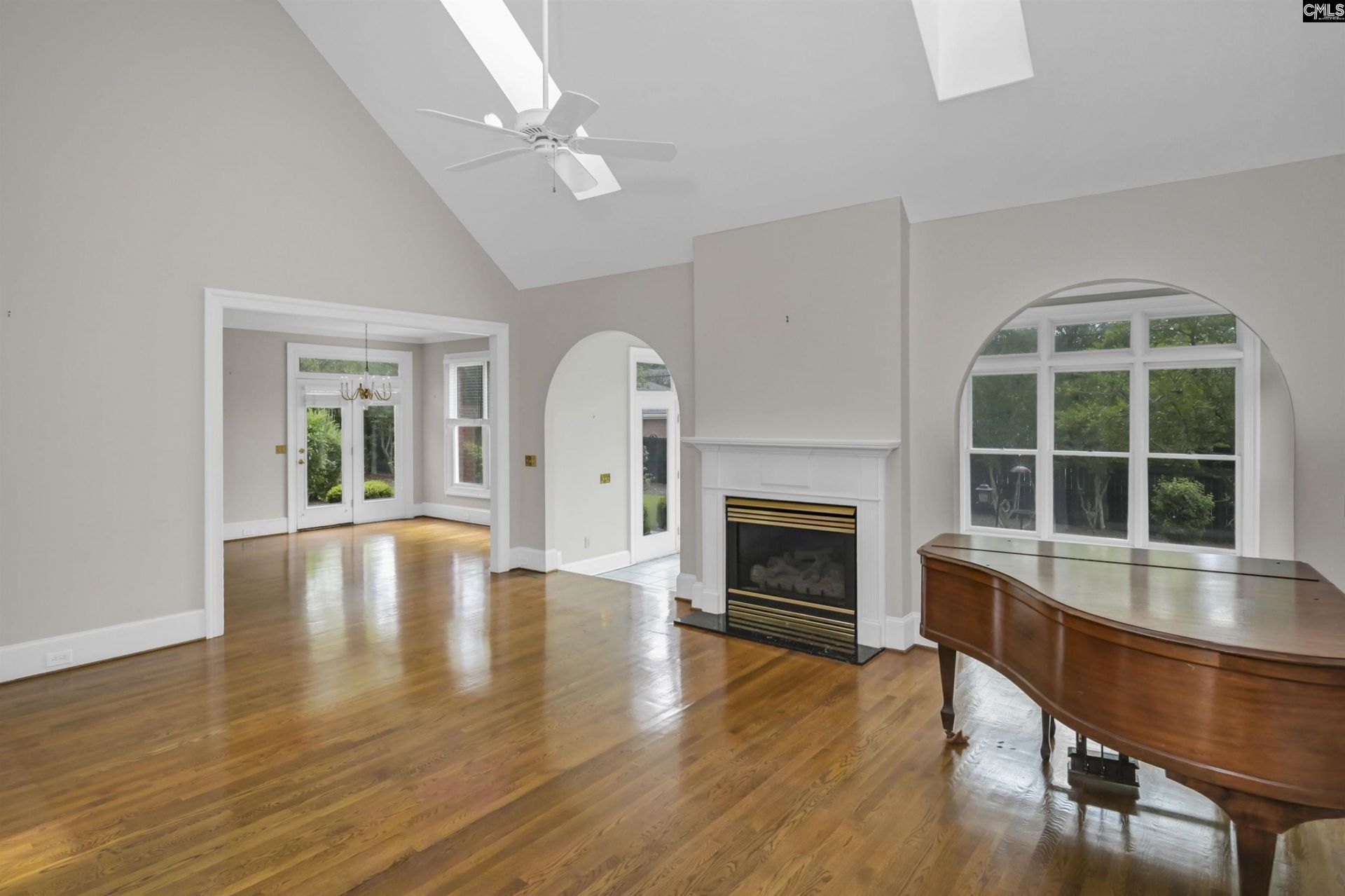 369 Alexander Circle Photo 10