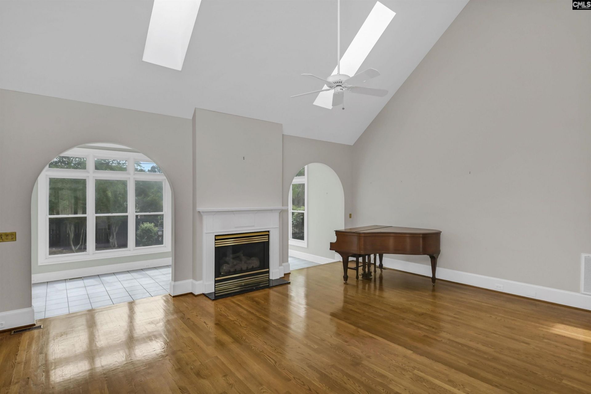 369 Alexander Circle Photo 8