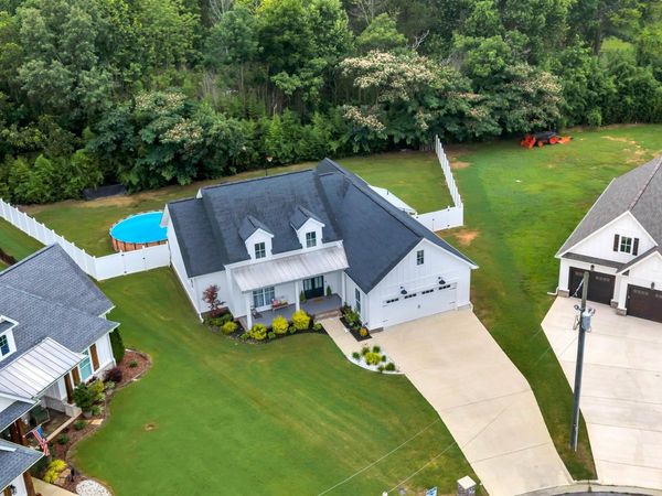 25 Bethel Crest Circle, Hartselle, AL 35640