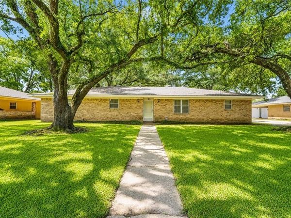 5609 JEFF DAVIS Drive, Alexandria, LA 71302
