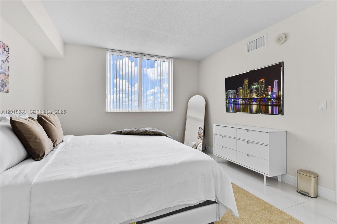 1861 NW S River Dr , Unit 1003, Miami, FL 33125 Photo