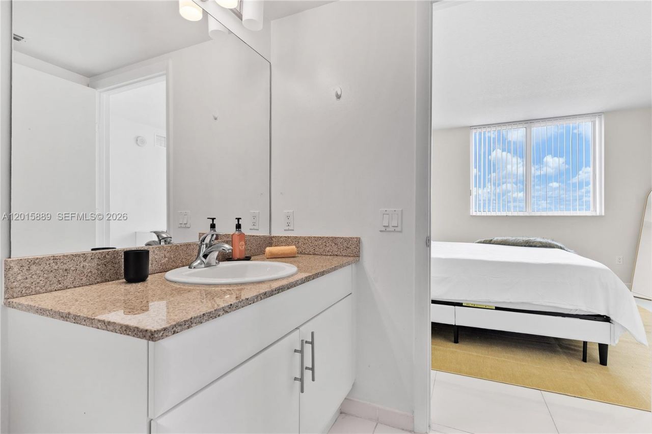1861 NW S River Dr , Unit 1003, Miami, FL 33125 Photo