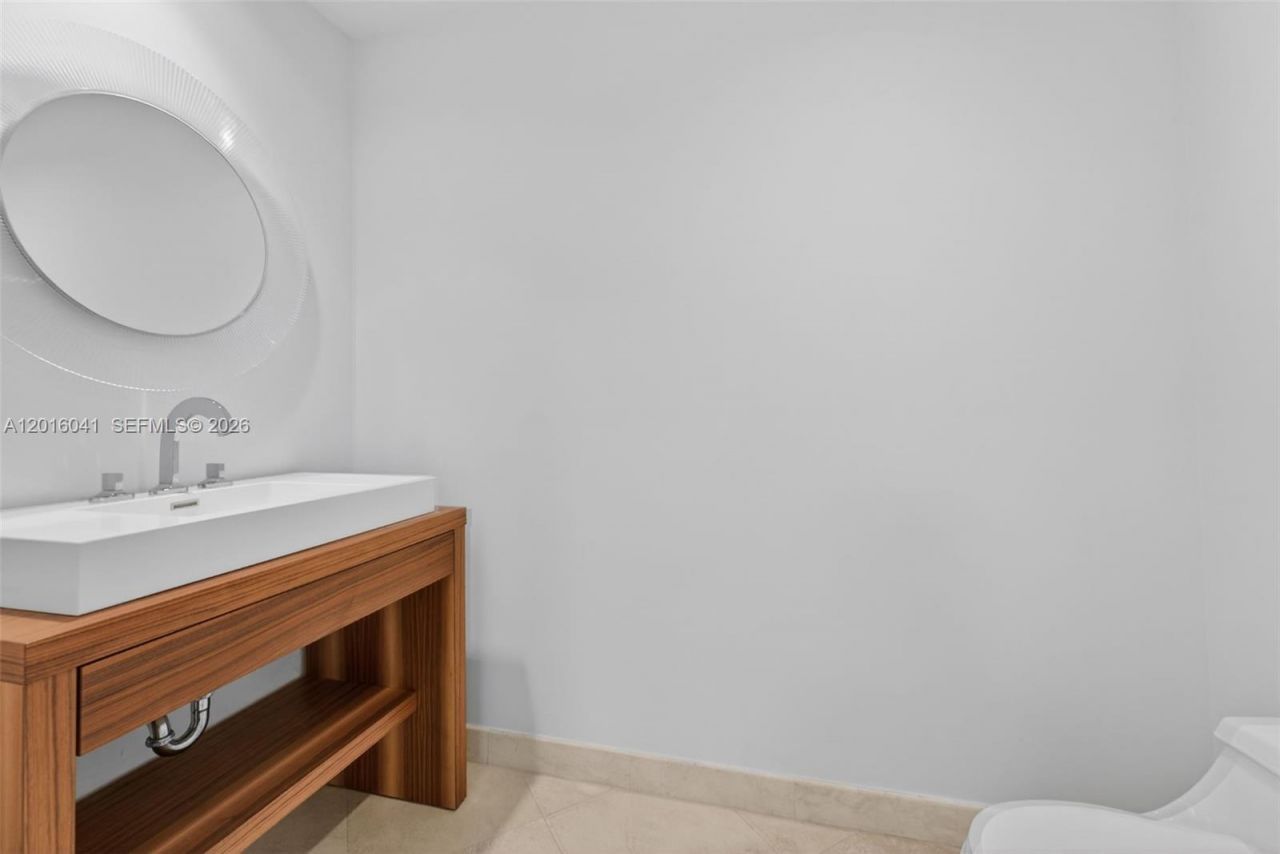 808 Brickell Key Dr, Unit 3304, Miami, FL 33131 Photo