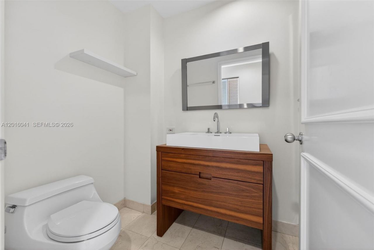 808 Brickell Key Dr, Unit 3304, Miami, FL 33131 Photo