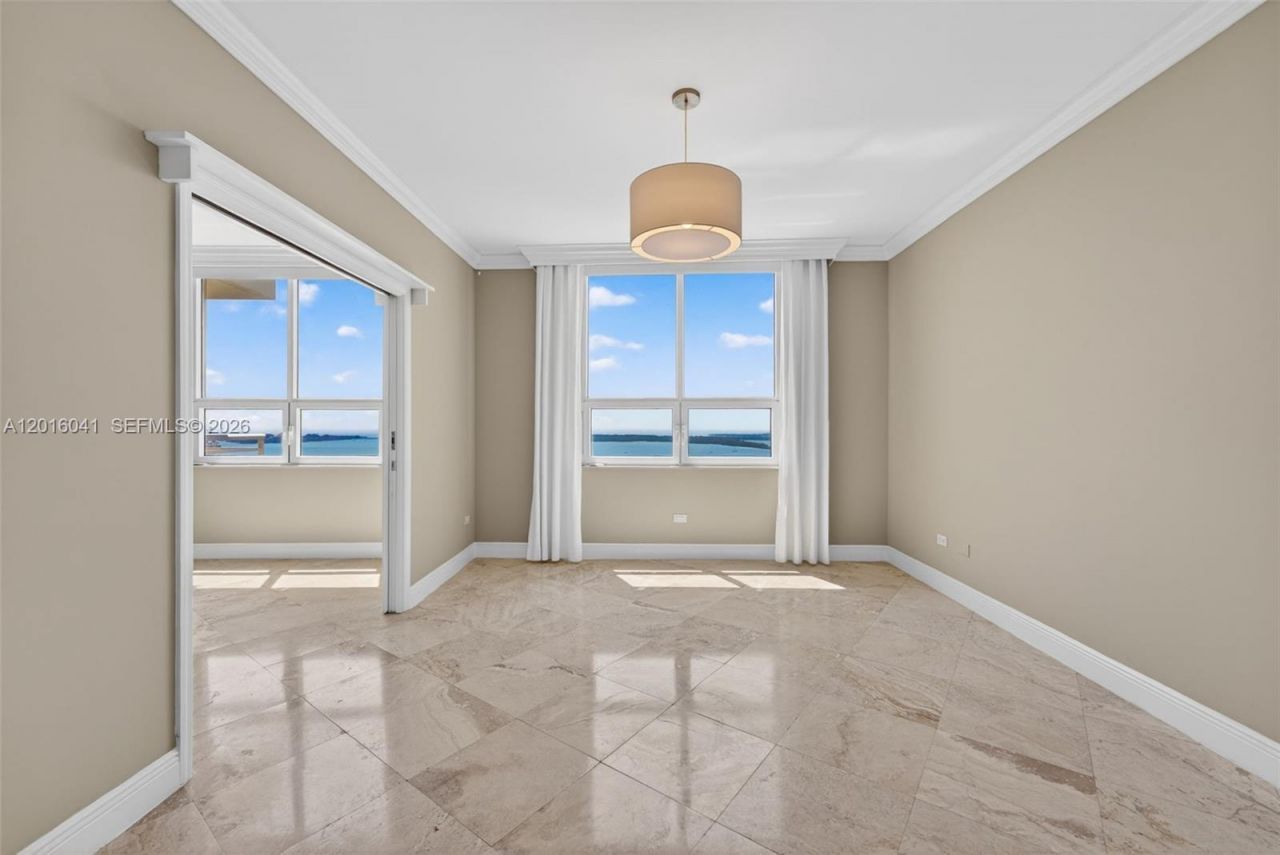 808 Brickell Key Dr, Unit 3304, Miami, FL 33131 Photo