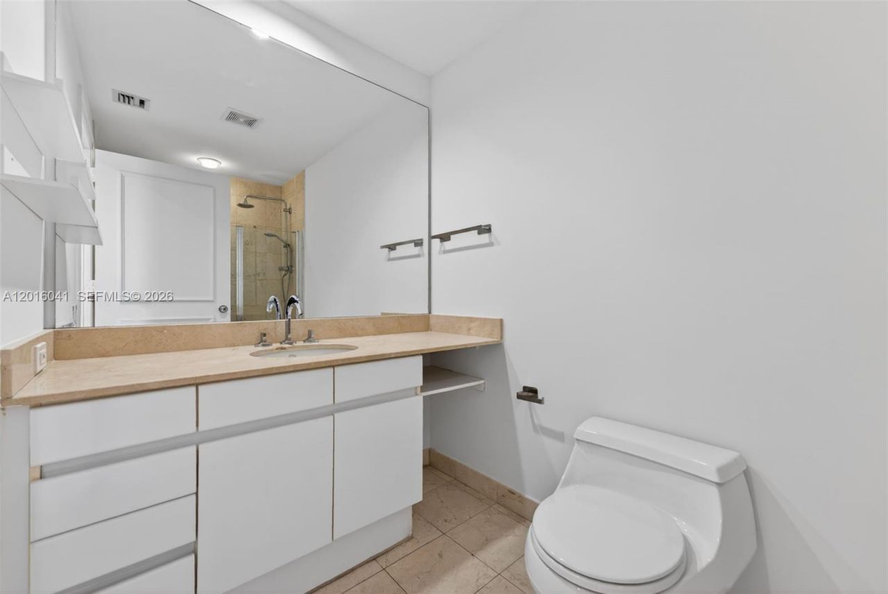 808 Brickell Key Dr, Unit 3304, Miami, FL 33131 Photo