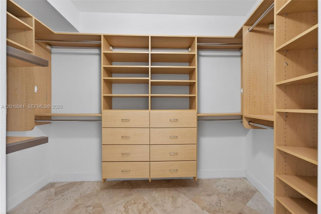 808 Brickell Key Dr, Unit 3304, Miami, FL 33131 Photo