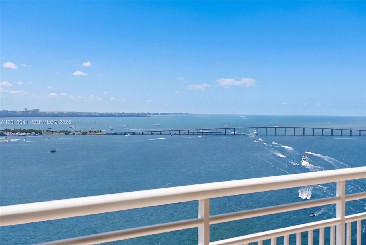 808 Brickell Key Dr, Unit 3304, Miami, FL 33131 Photo