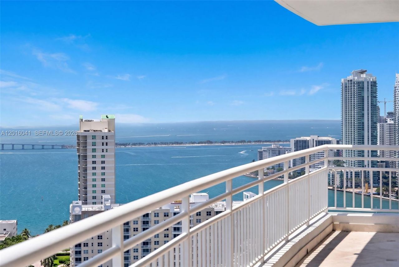 808 Brickell Key Dr, Unit 3304, Miami, FL 33131 Photo