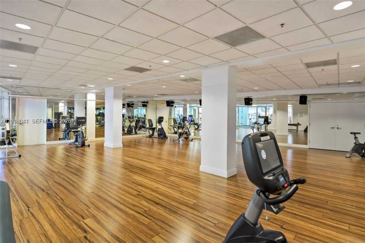 808 Brickell Key Dr, Unit 3304, Miami, FL 33131 Photo