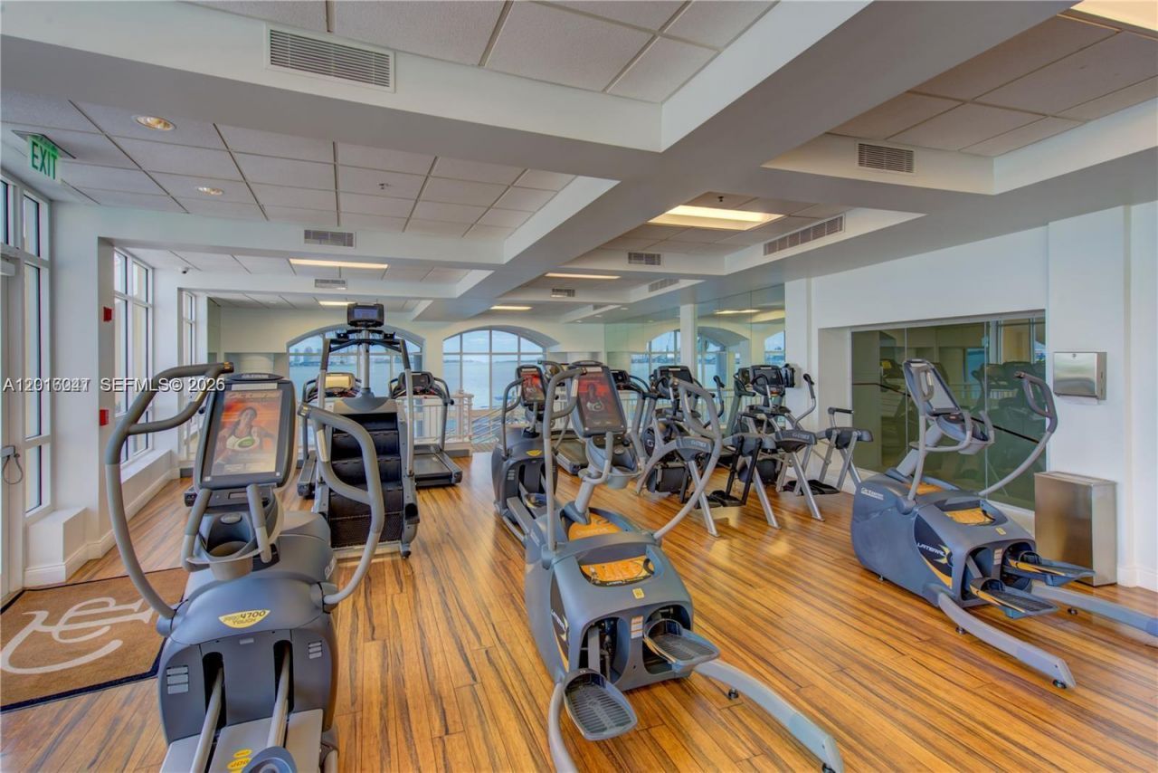 808 Brickell Key Dr, Unit 3304, Miami, FL 33131 Photo