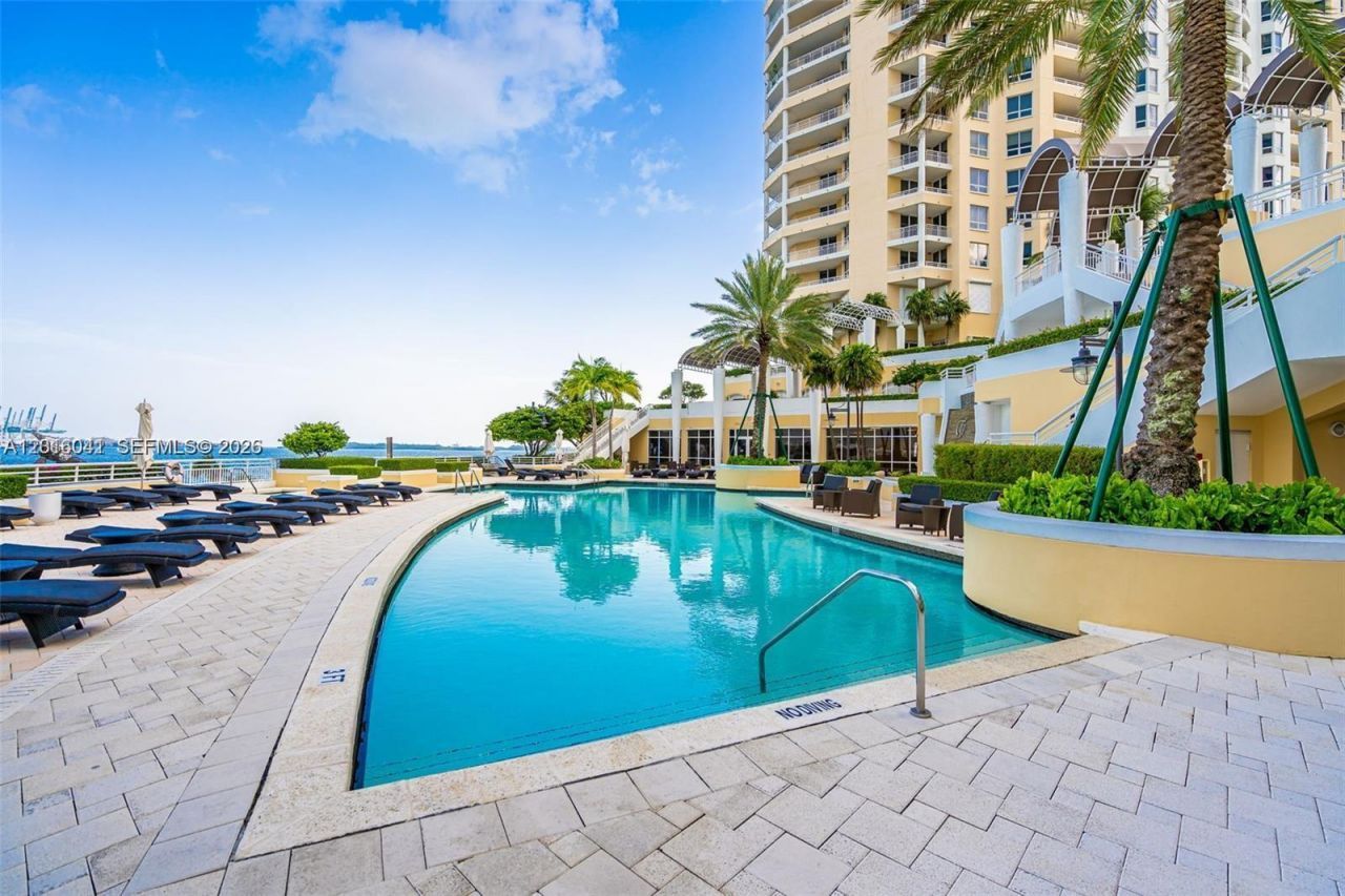 808 Brickell Key Dr, Unit 3304, Miami, FL 33131 Photo