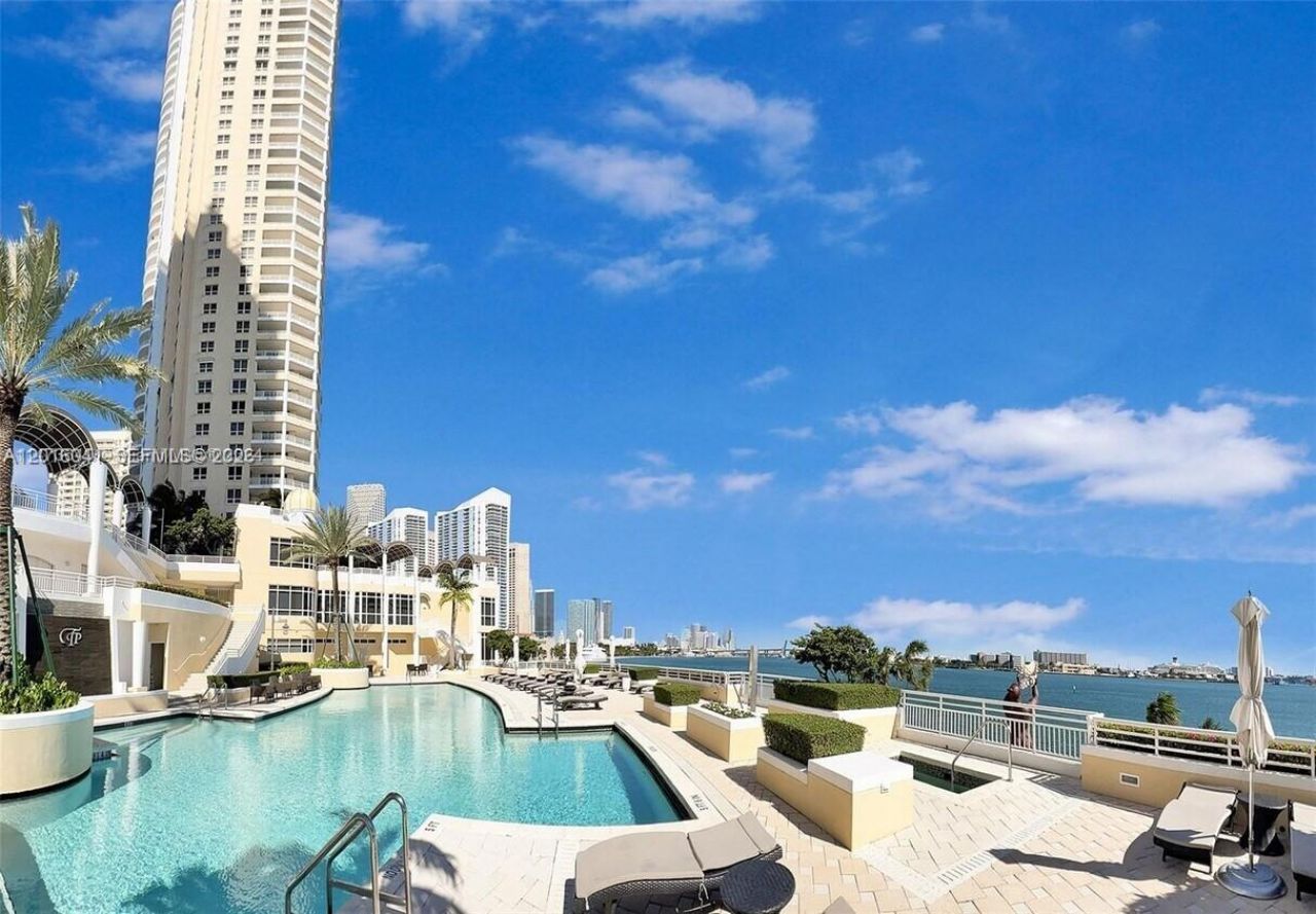 808 Brickell Key Dr, Unit 3304, Miami, FL 33131 Photo