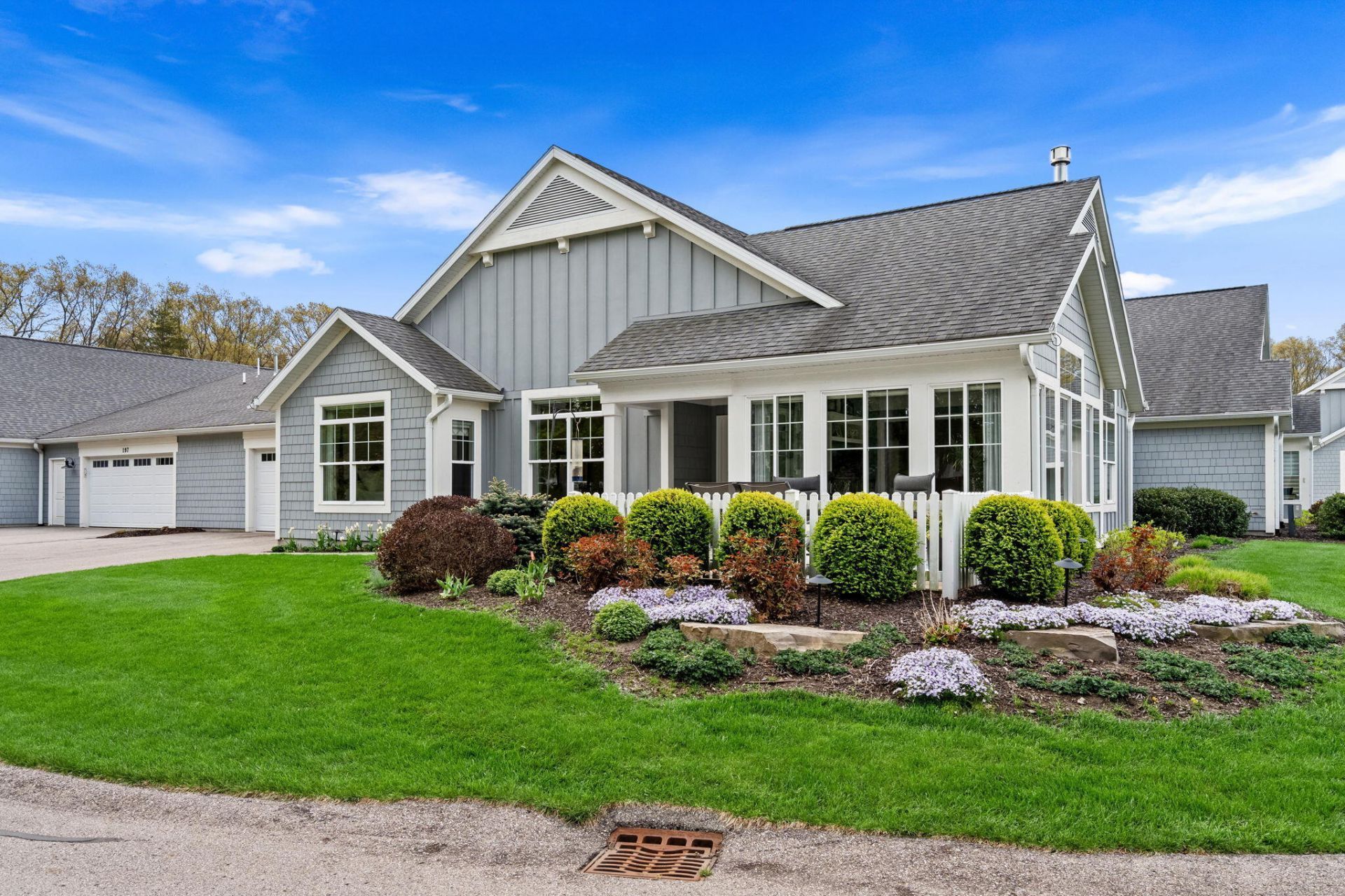 195 Janes View Drive, Holland, MI 49424 Main Photo