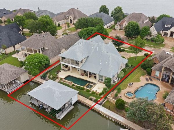 2705 Harborside Drive, Granbury, TX 76048