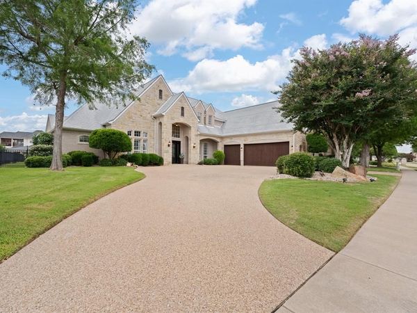 2705 Harborside Drive, Granbury, TX 76048