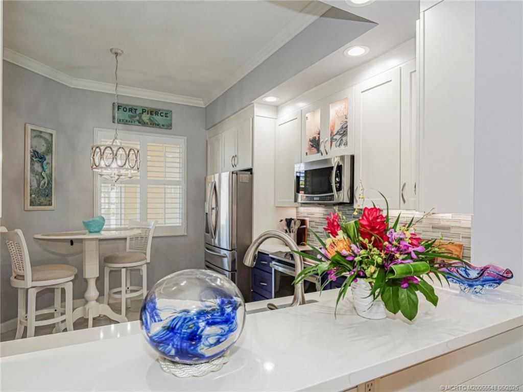 10 Harbour Isle Drive E, Unit 106, Fort Pierce, FL 34949 Photo