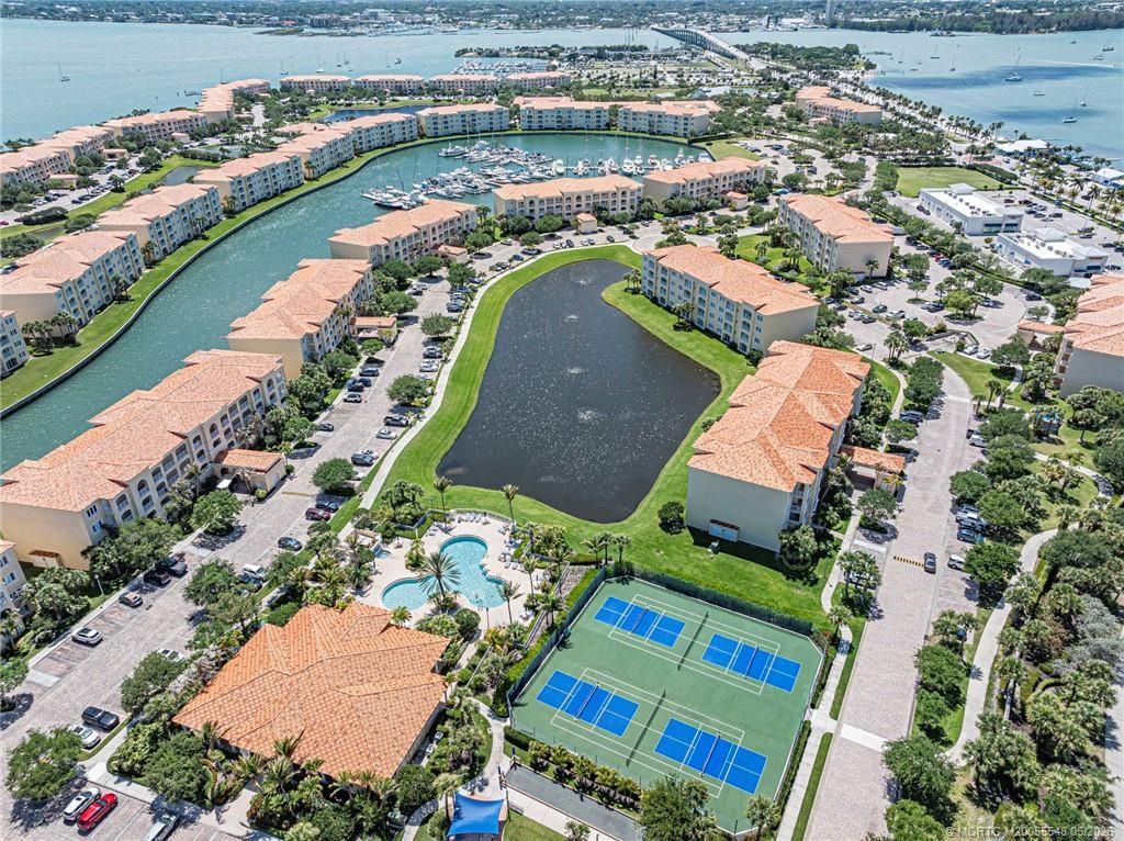 10 Harbour Isle Drive E, Unit 106, Fort Pierce, FL 34949 Photo