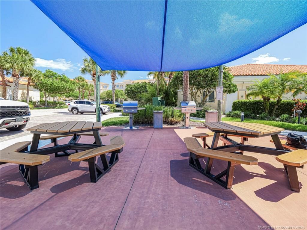 10 Harbour Isle Drive E, Unit 106, Fort Pierce, FL 34949 Photo