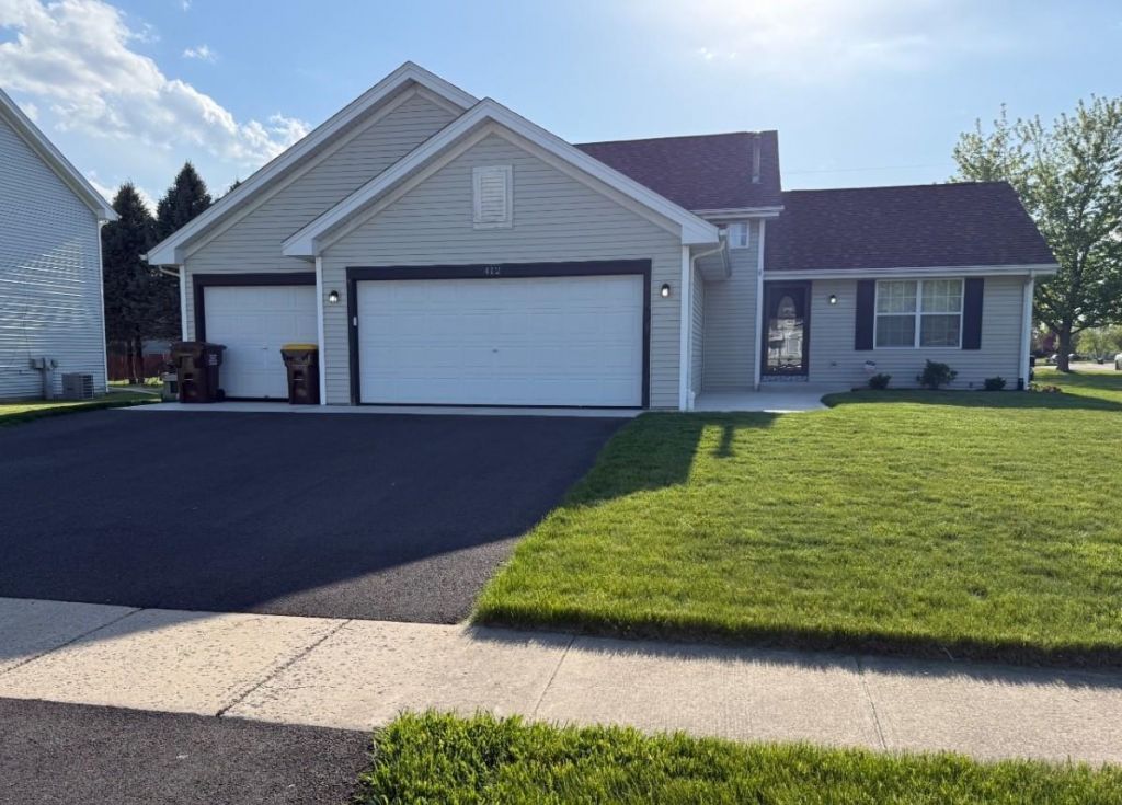 412 Brynwood Lane, Belvidere, IL 61008 Main Photo