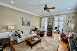 192 Wentworth Street photo 4