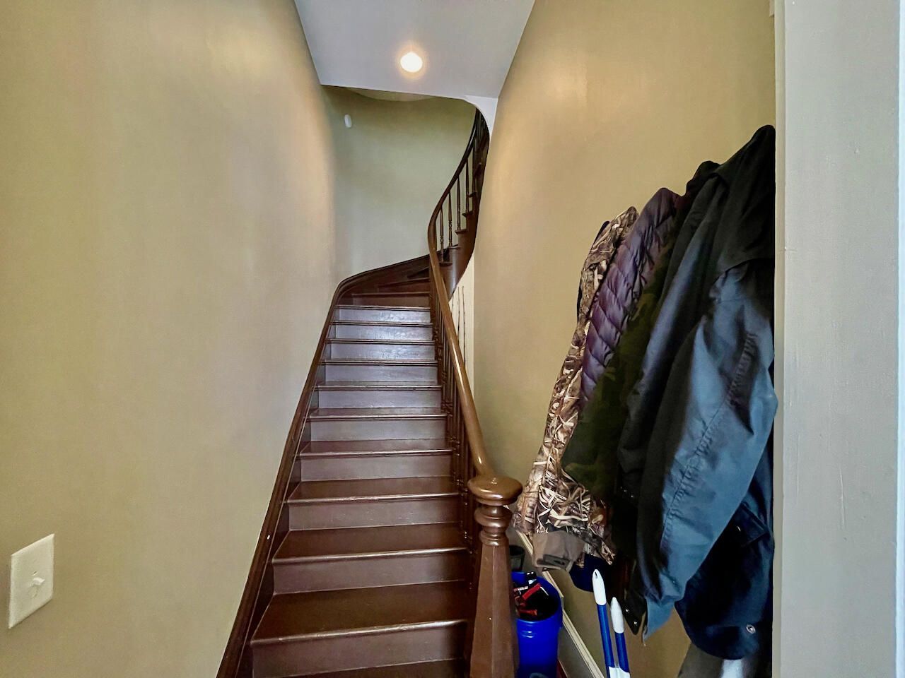 192 Wentworth Street Photo 21