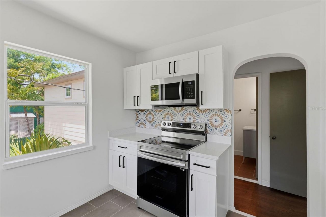 3030 5th Street N, Saint Petersburg, FL 33704 Photo