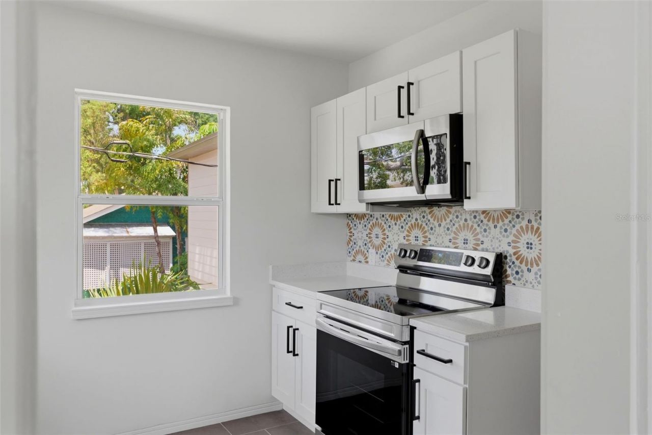 3030 5th Street N, Saint Petersburg, FL 33704 Photo