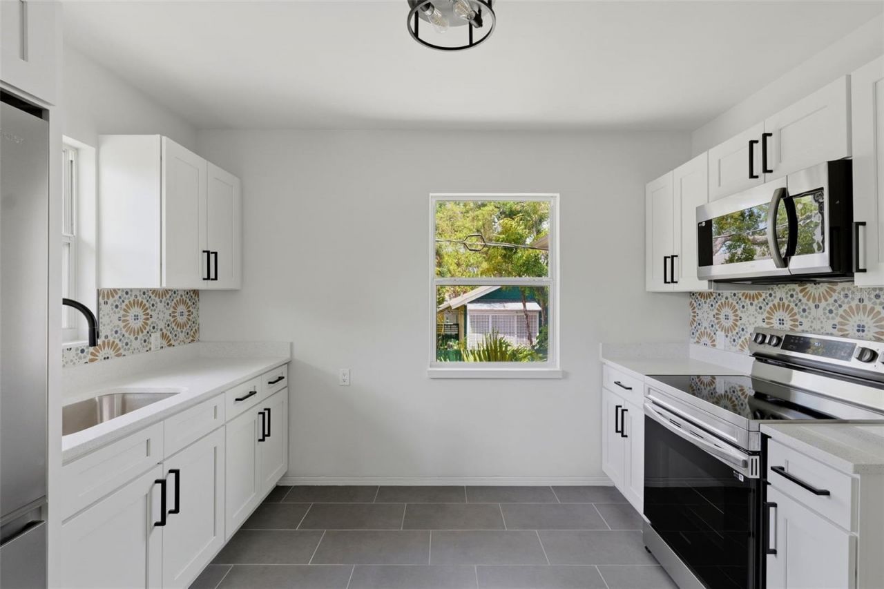 3030 5th Street N, Saint Petersburg, FL 33704 Photo