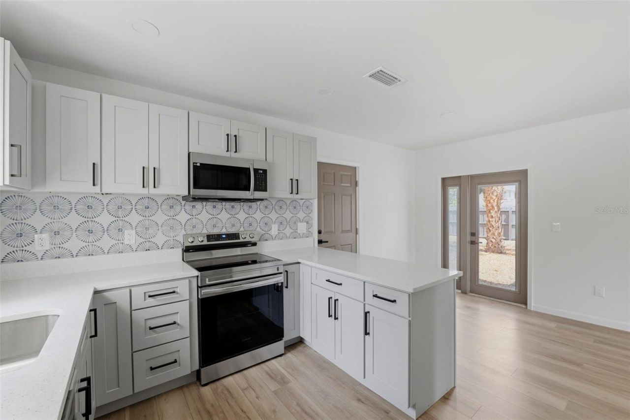 3030 5th Street N, Saint Petersburg, FL 33704 Photo